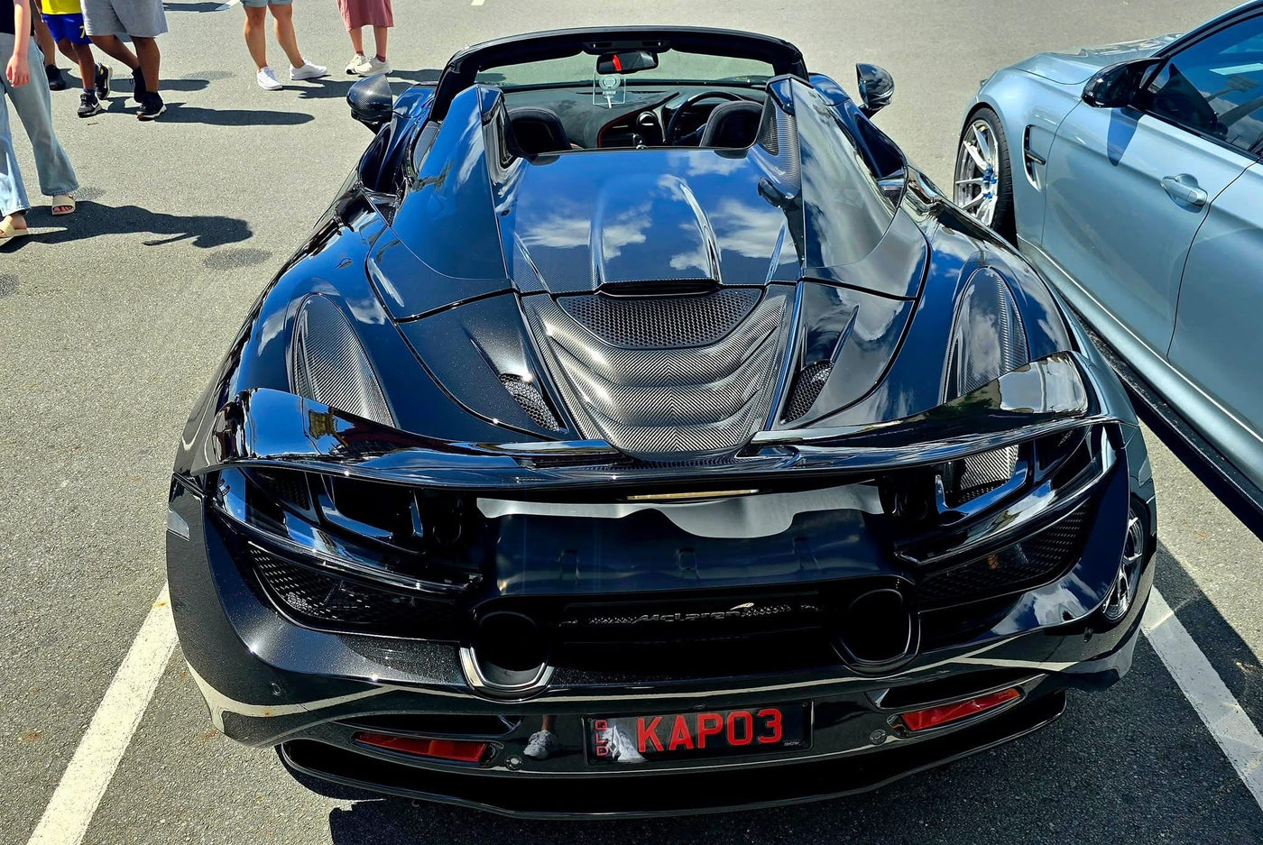 Dry Carbon Fiber Engine Cover - Mclaren 720s Spider