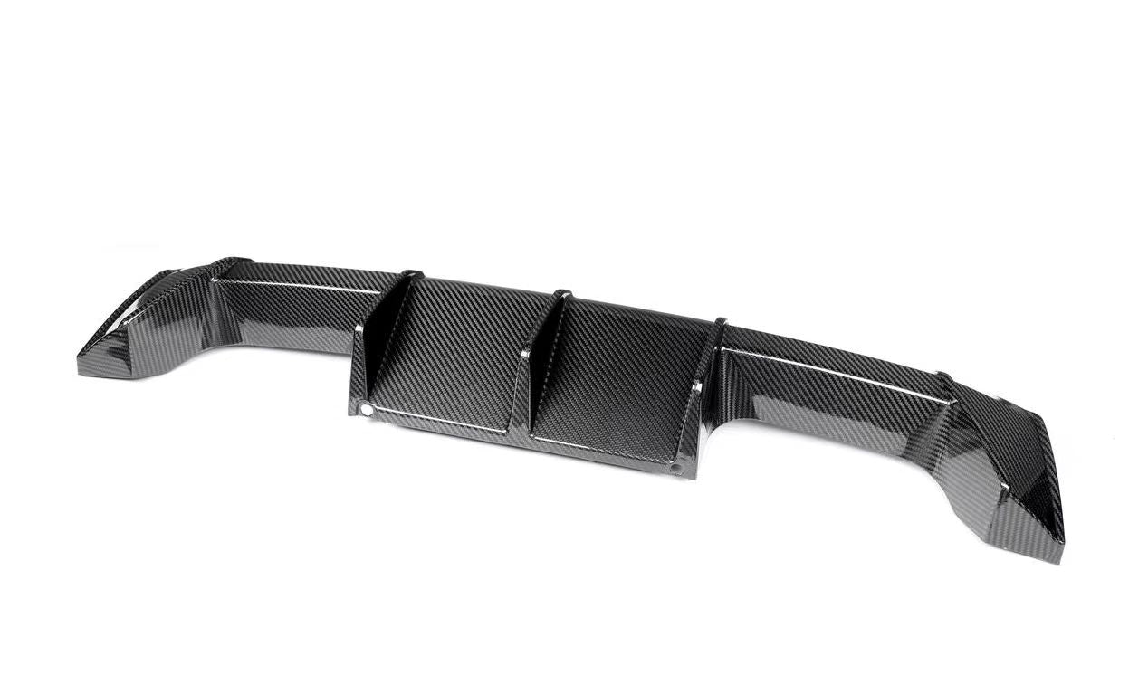 G8X M PERFORMANCE REAR DIFFUSER