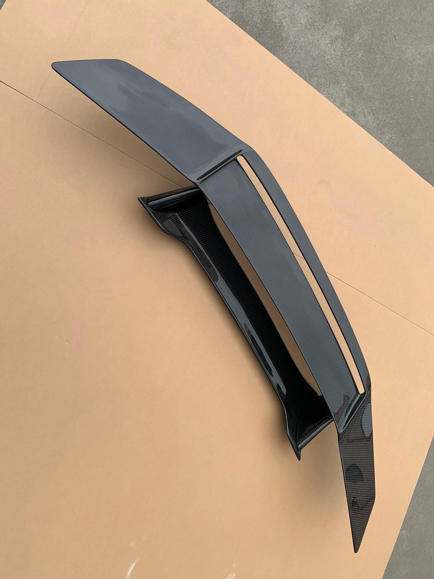 Carbon Fiber Vented Aerodynamic Wing V2 - Mclaren GT