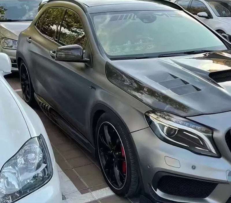 Carbon Fiber Side Skirts - Mercedes-Benz GLA45 X156