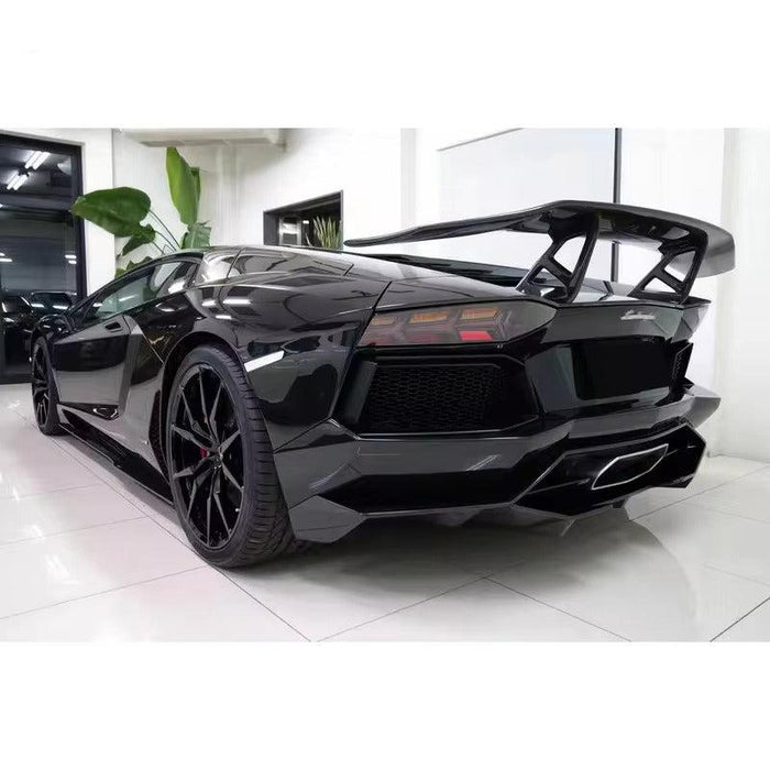 D Style Carbon Fiber Rear Diffuser - Lambo Aventador LP700