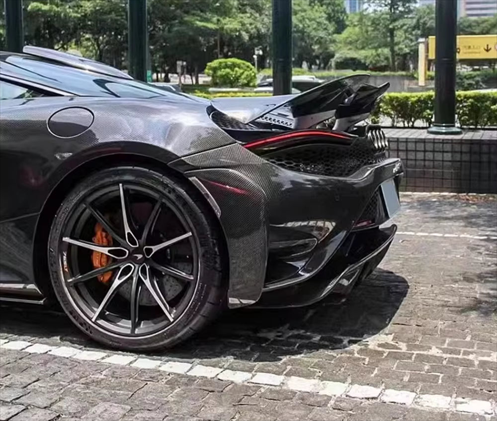 765LT Conversion Full Carbon Fiber Body Kit - McLaren 720s