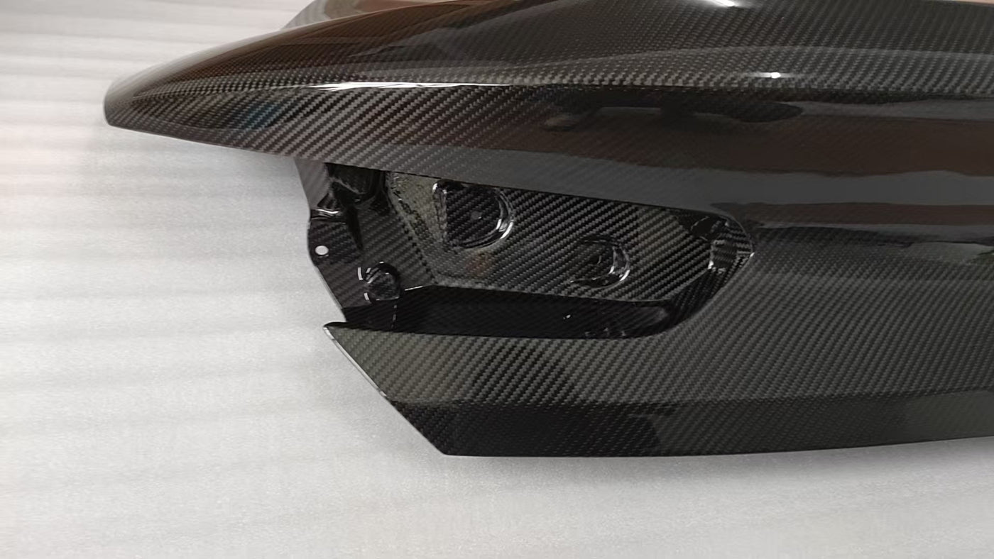 Dry Carbon Fiber Rear Trunk Lid - BMW M8 F92 G15 Coupe & G16 F93