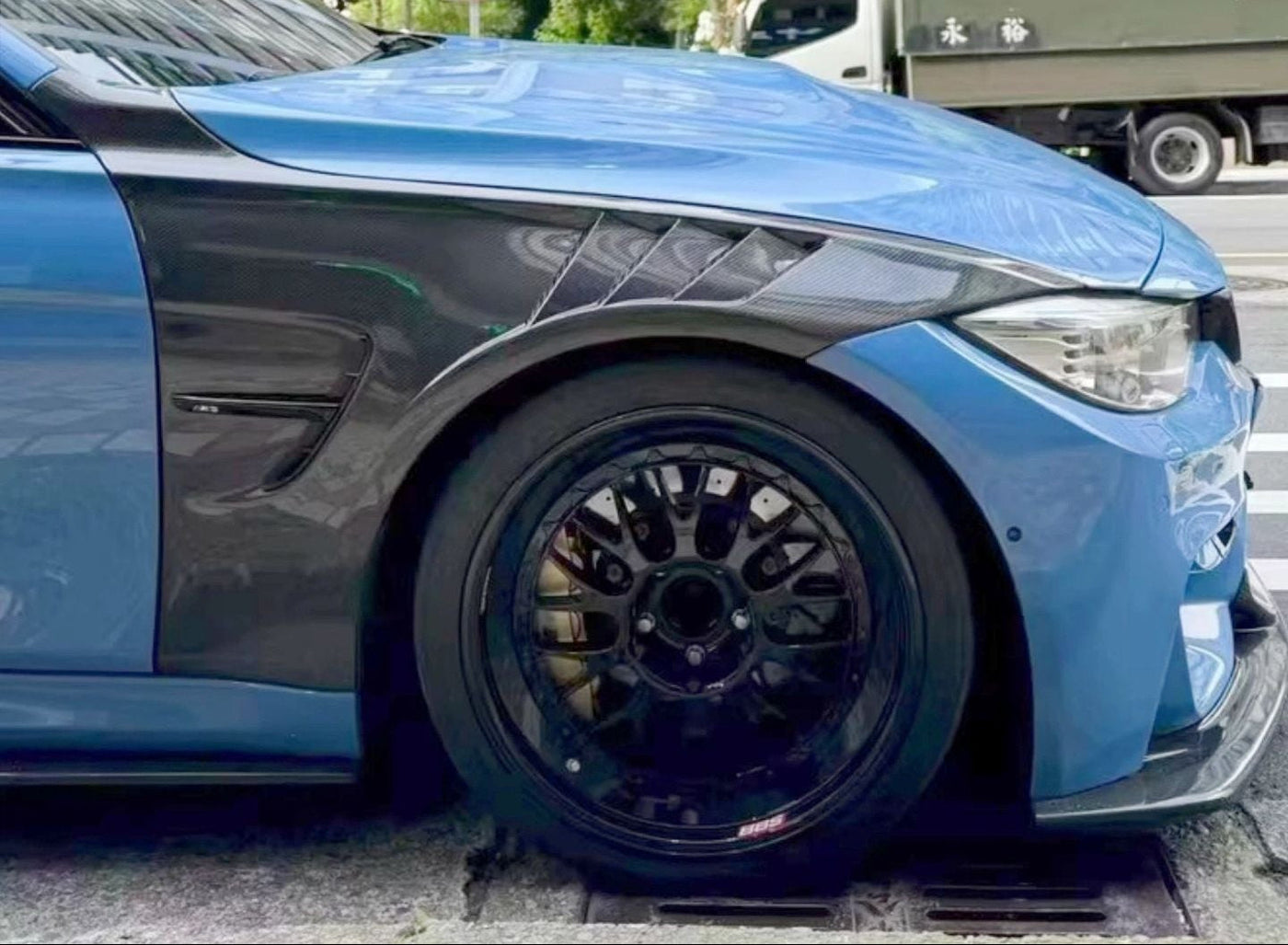 Carbon Fiber Vented Fenders - BMW F80 M3 / F82 M4