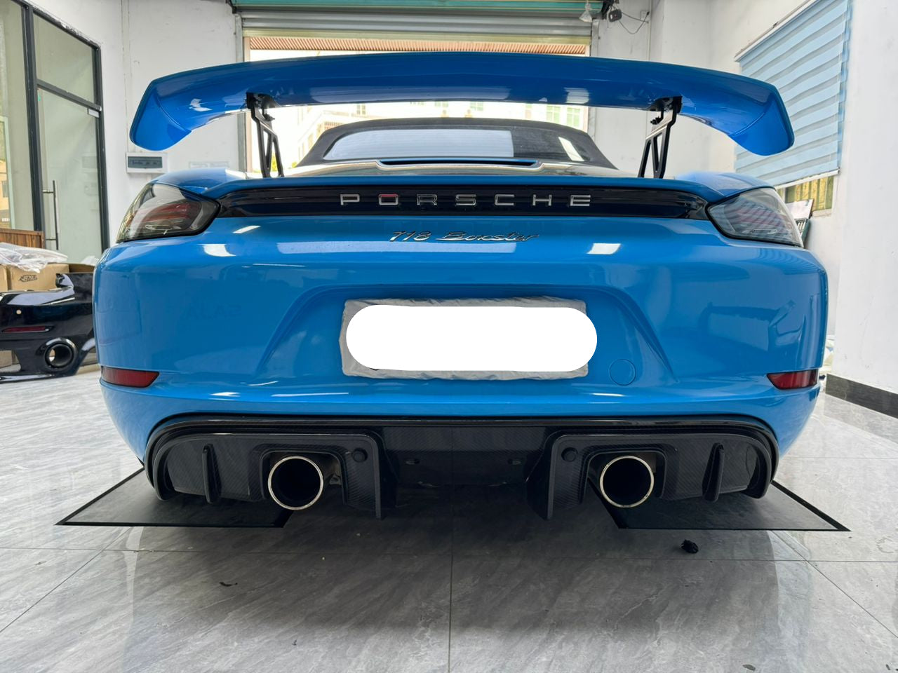 GT4 Style Conversion Carbon Fiber Rear Diffuser - Porsche 718 Boxter Cayman