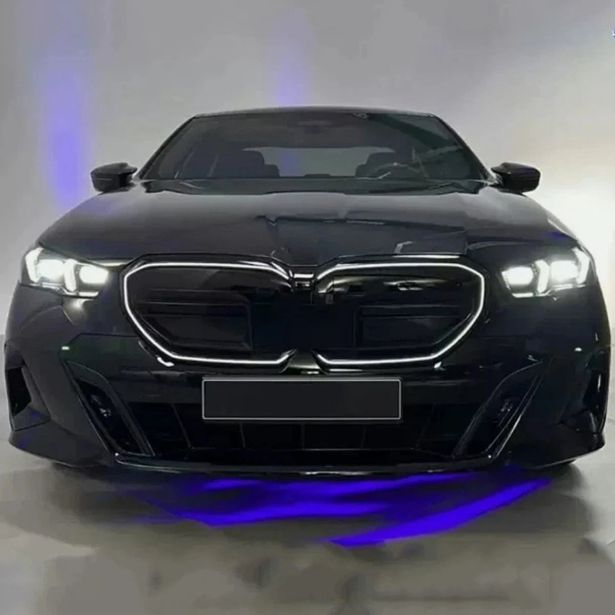 Gloss Black LED Front Kidney Grille - 2024+ BMW 5 Series I5 G60 G61 M60 Glossy Black