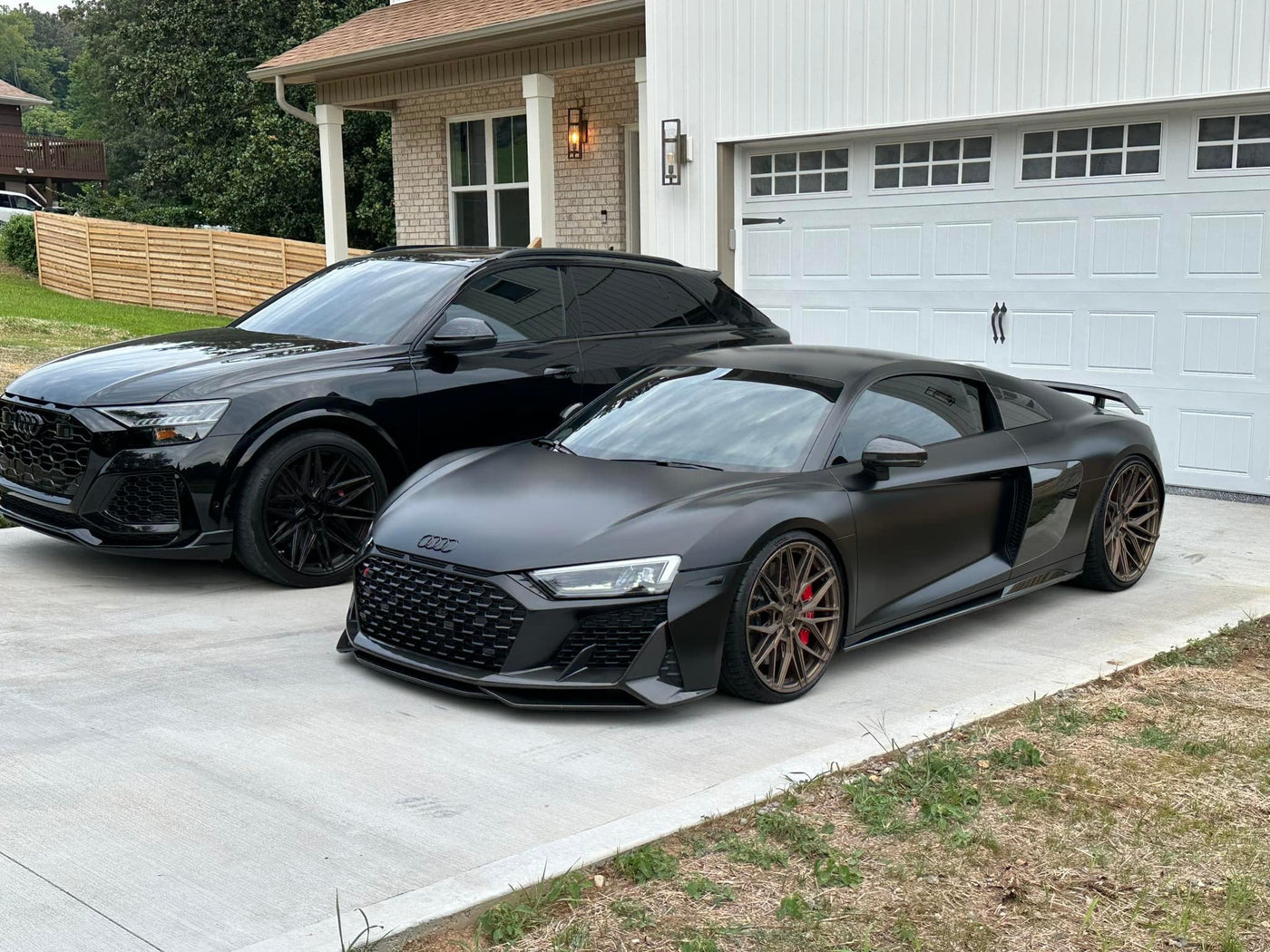 C Style Prepreg Carbon Fiber Front Splitter lip - Audi R8