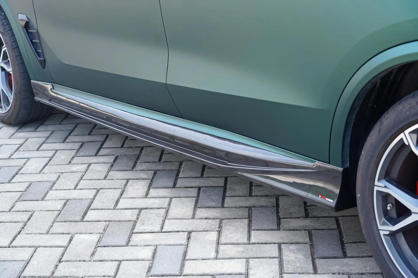 Carbon Fiber TK Side Skirts - BMW X5 LCI G18 X5