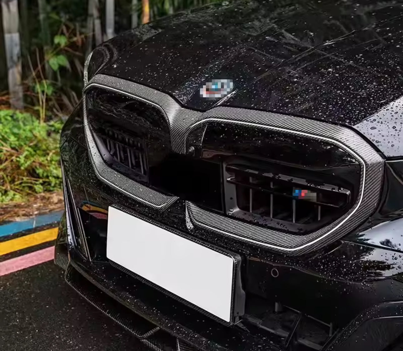 Dry Carbon Fiber Front Grill Cover Garnish - 2024-2026 BMW G60 530i G90 M5